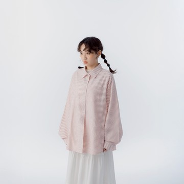 QUEENSHOP_S女裝 長袖 條紋口袋造型寬版長袖襯衫 兩色售 現+預 【01025734】