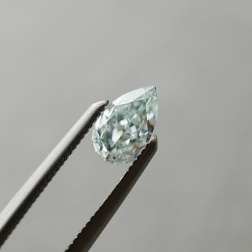 GIA淡綠水滴彩鑽  0.48 ct