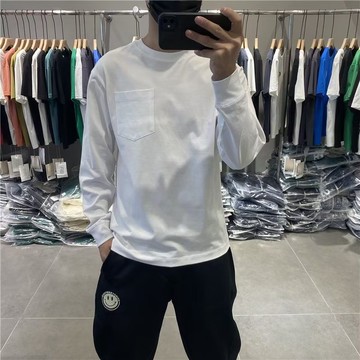 時尚簡約休閒口袋圓領長袖t恤男韓版緊身打底素色上衣男