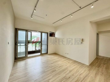順天建設__3+1房__坡道休旅車/電梯直達｜台中市東區台中路