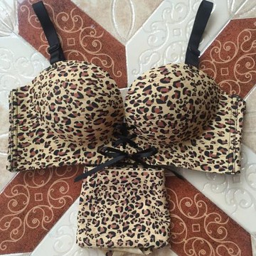 漫微詩少女內衣套裝前綁帶無鋼圈聚攏小aA杯拉繩加厚性感豹紋文胸