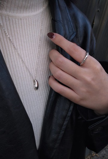 蝕刻紋豆形鍊墜_925銀