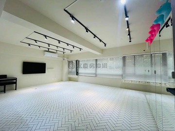 楠梓土庫家樂福臨路大面寬黃金1+2樓店｜高雄市楠梓區土庫一路