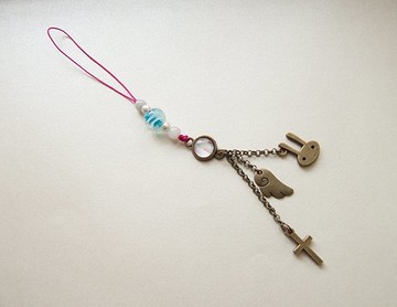 Rabbit x Cross x Wing復古琉璃玉飾 - 玫紅/藍(純手工編製.禮物.飾品.吊飾.手機吊飾.琉璃.緬甸玉.古銅.復古.藏銀.可愛.兔子.十字架.翅膀.珠寶線.繩結)