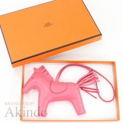 【新品未使用】HERMES ロデオ MM ローズアザレ Y封印 HERMES ロデオ MM バッグチャーム アニューミロ ローズアザレ