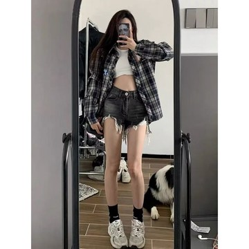 【台灣出貨】美式復古長袖格子襯衫 外套 女 春夏 穿搭 設計感 小眾 刺繡 防曬 襯衣 韓版 shirt