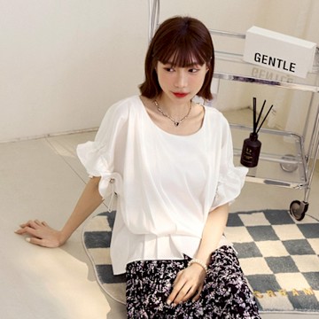 OB嚴選中大尺碼-微光澤緞面壓褶拋袖上衣《AB20121》