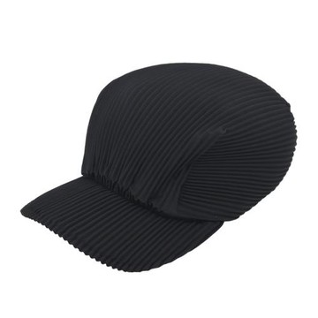 ISSEY MIYAKE 三宅一生 PP 褶皺帽-黑