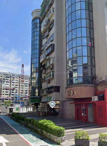 忠孝敦化捷運美2房.洽:彭小姐0917629799｜台北市大安區敦化南路一段