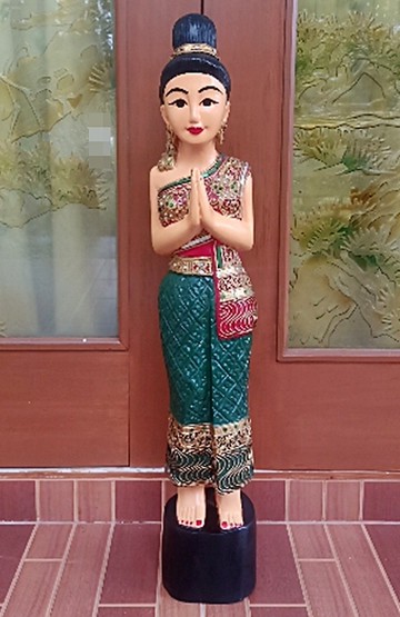 Nang Wai 的木雕娃娃，Nang Sawasdee，木雕，裝飾有彩色玻璃，OTOP 產品。