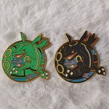 人氣新品💕寶可夢 烈空座徽章 神奇寶貝 烈空座 寶可夢精靈周邊 金屬徽章 裂空座洛奇亞耿鬼密勒頓琺琅胸針書包 裝飾