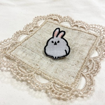 刺繡別針 - 小兔兔