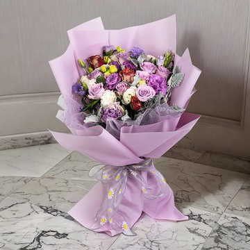 鮮花花束 (紫玫瑰及朱古力玫瑰共11枝&桔梗、米娜葉及襯花)