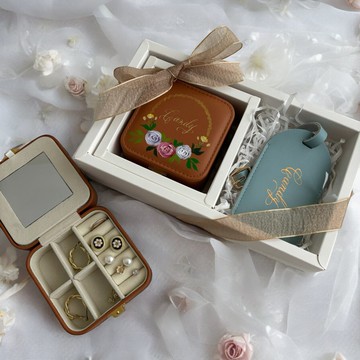 自訂迷李小型旅行皮革首飾盒及行李牌禮盒  手繪花 英文名 任選款