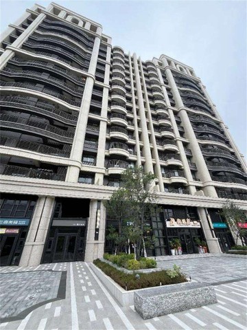 文山特區-聯上WE面公園景觀三房平車｜高雄市鳳山區文鳳路