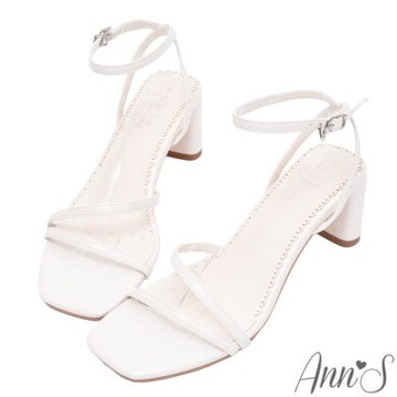 Ann’S百搭極簡線條 好走扁跟一字涼鞋7cm-白