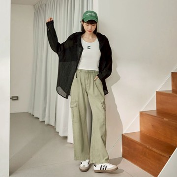 OB嚴選 水洗刷色純棉工裝口袋牛仔寬褲 《BA7506》大尺碼/女裝/現貨