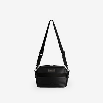 塗層皮革斜背包-黑色