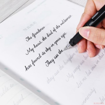 桃園出貨✨英語練字帖圓體書法字帖意大利斜體漂亮英文連筆手寫體印刷一本通 字母練習薄 英文字母字帖 英文練習本 英文練習