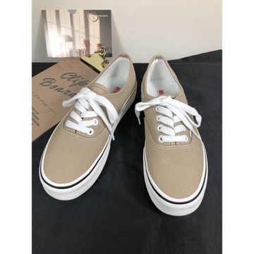 港味奶茶色低幫帆布鞋女ulzzang百搭鞋子女2025春季新款休閑板鞋