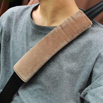 關注精品👓車安全帶護肩套 車用內飾用品裝飾肩套 豐田加長毛絨柔軟保險帶護套 賓士 車內緩解疲安全帶護肩 汽車多功能護肩
