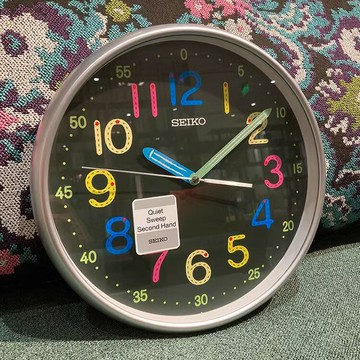 精工QXA793兒童房彩色刻度鉛筆指針靜音卡通掛鐘