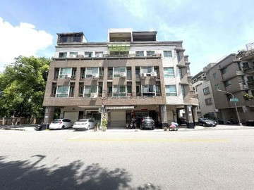近小港國小.捷運站.公園臨15米路透天4樓店住｜高雄市小港區平和南路