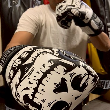 ~廣隆~熱銷中 TR 拳擊手套 拳套 拳擊 手套 搏擊 散打 泰拳 格鬥 散打 健身 運動 武術 訓練