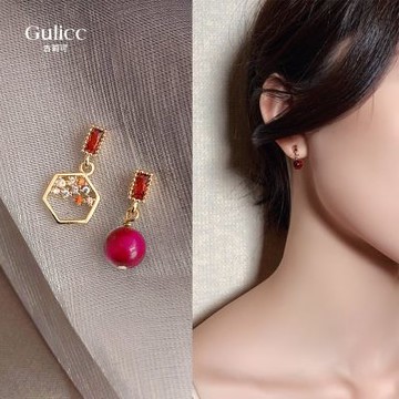Gulicc 紅豆 不對稱 耳環(飾品 耳飾 耳釘 耳環 耳墜 禮物 雙11 聖誕節)