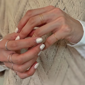 金色碎鑽紋細圈戒指 可疊戴 輕奢簡約 日常通勤百搭戒指 戒指 女生戒指
