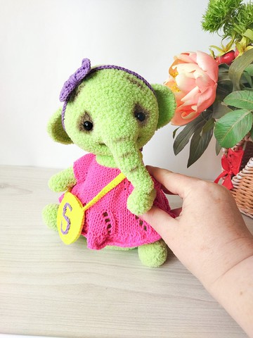 动物小象玩具。 个性化钩编大象礼品儿童软玩具