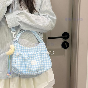 💖臺灣-出貨💖2026新款韓系軟fufu格子包 少女心單肩斜挎包百搭通勤外出小包包06x5