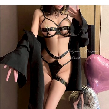°• 𝘔𝘖𝘔𝘖𝘕𝘈 •°🫧現貨🫰 很辣！很有料！歐美性感情調火辣超薄聚攏捆綁式內衣 Z2861C