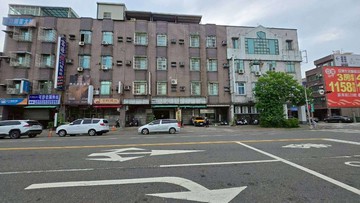 前鎮雙捷運☆15米臨路店住金透店｜高雄市前鎮區翠亨北路