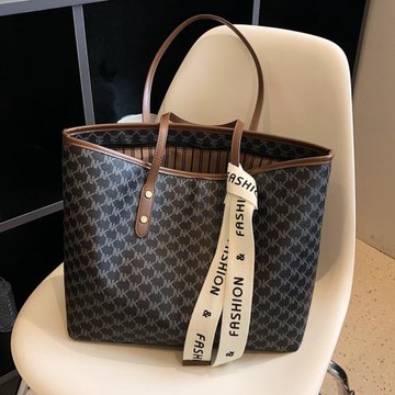 大容量托特包女2022新款潮高級感時尚單肩包百搭上課通勤包購物袋