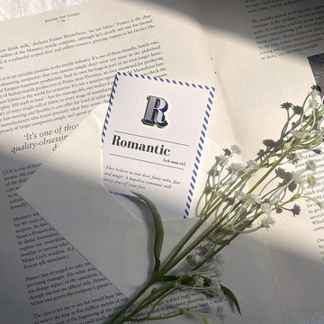 R / Romantic -琺瑯徽章卡－附信封 開學季 情人卡 萬用字母卡