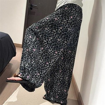 【韓國K.W.】輕量涼感甜蜜武器寬鬆韓國空運棉绸花苞顯瘦褲(小香風/休閒/日系/通勤/渡假)