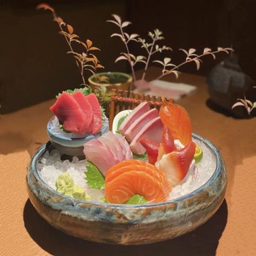 日式陶瓷三文魚刺身拼盤冰盤高端海鮮姿造盤創意酒店餐廳自助餐盤