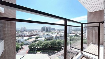 專任低於行情✦南屯楓樹里高樓景觀美宅兩房平車遊川楓｜台中市南屯區楓樹巷