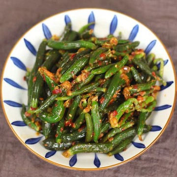 ✨新品熱銷 鹹菜 醬黃瓜 泡菜 下飯菜 朝鮮族秘製香脆拌小黃瓜鹹菜醬黃瓜泡菜醬菜下飯菜農家小黃瓜