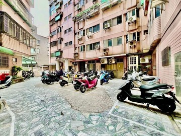 近中壢後火車站東興國中電梯三房車｜桃園市中壢區寶慶街