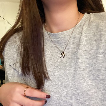 鈦鋼字母笑臉項鏈韓國個性時尚短款鎖骨鏈百搭簡約頸鏈項飾