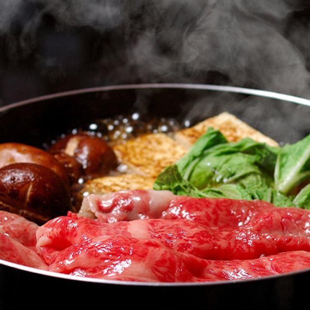 近江牛 肉 牛肉 和牛 すき焼き 食べ比べ ギフト A5 A4 ロース モモ 結婚内祝い 出産内祝い 内祝い お返し ギフト券 贈答用 目録 景品 二次会 800g 4〜6人前