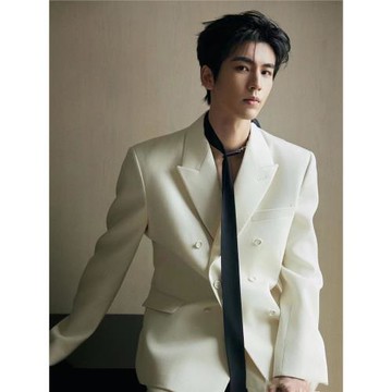 張凌赫同款設計感痞帥挺闊西服套裝高級墜感輕奢雙排扣寬松西裝男