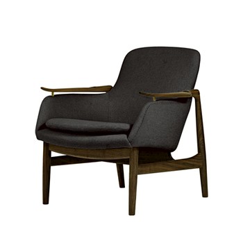 53 Chair 扶手椅（胡桃木／黑色布料／含坐墊）