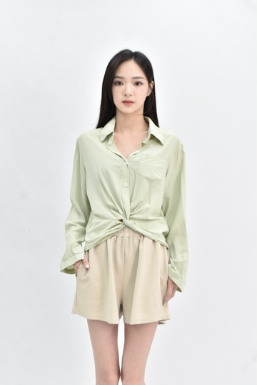 (M) ping ping jia 排扣綠色長袖上衣