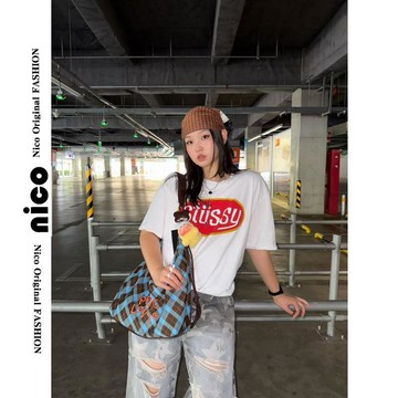 【Nico】🎨有貨 高品質純棉230克精梳緊密手感好爽滑優質做工（前後印花）短袖t恤女 寬鬆T恤 純棉T恤 高質量