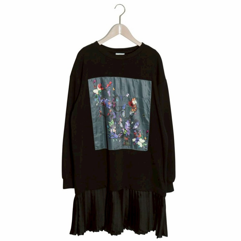 スカラー Scolar Scolarロゴアップリケ サテンプリーツ切替ワンピース ブラック 通販 Lineポイント最大get Lineショッピング