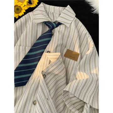 條紋短袖襯衫男夏季日系復古五分袖襯衣寬松休閑高街潮牌痞帥外套