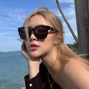 【GLORIA】CELINE｜CL40222F-01A 膠框太陽眼鏡